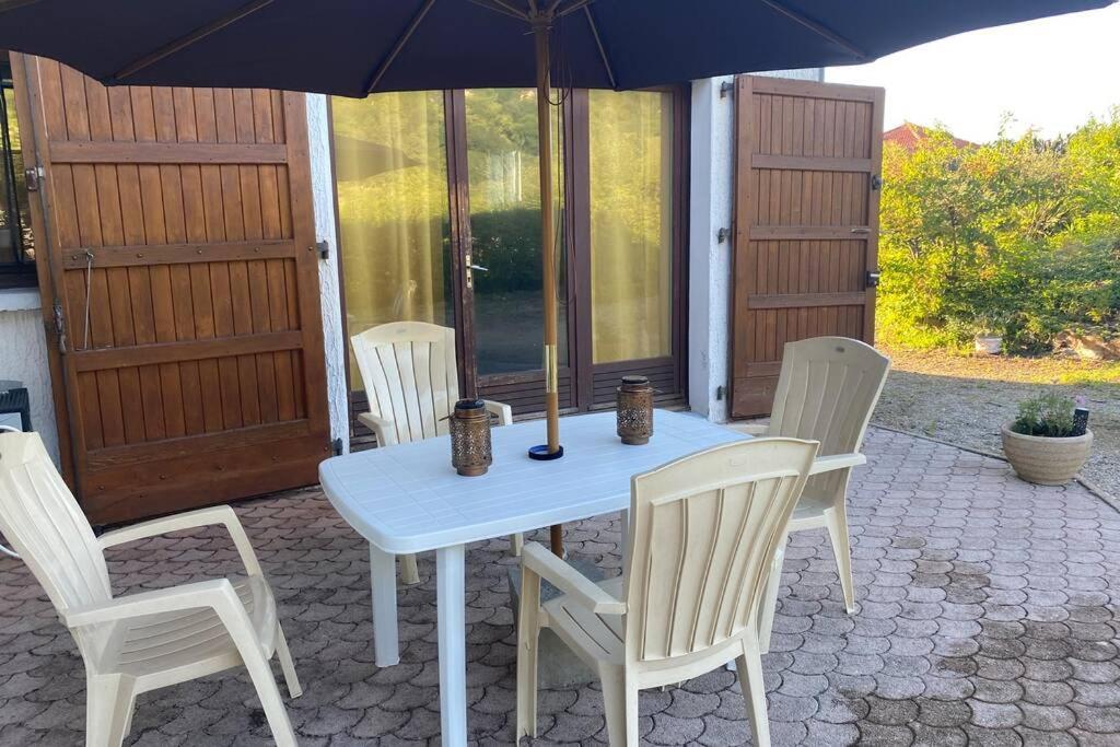 Ferienwohnung Au Calme Avec Vue Magnifique A Saint Maximin Exterior foto