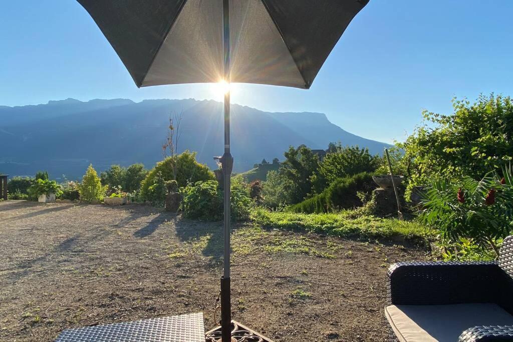 Ferienwohnung Au Calme Avec Vue Magnifique A Saint Maximin Exterior foto